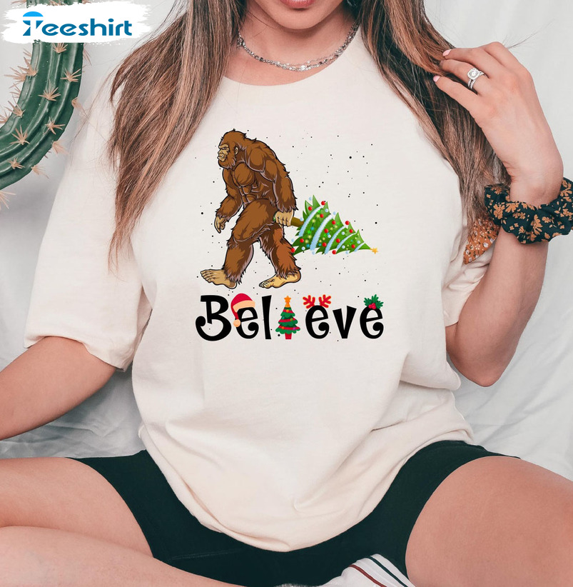 Believe Bigfoot Christmas Shirt, Christmas Vintage Crewneck Unisex Hoodie