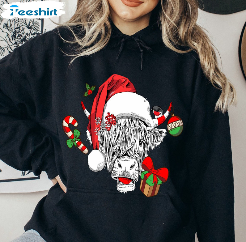 Christmas Cow Sweatshirt – Highland Cow Farm Crewneck Tee Tops