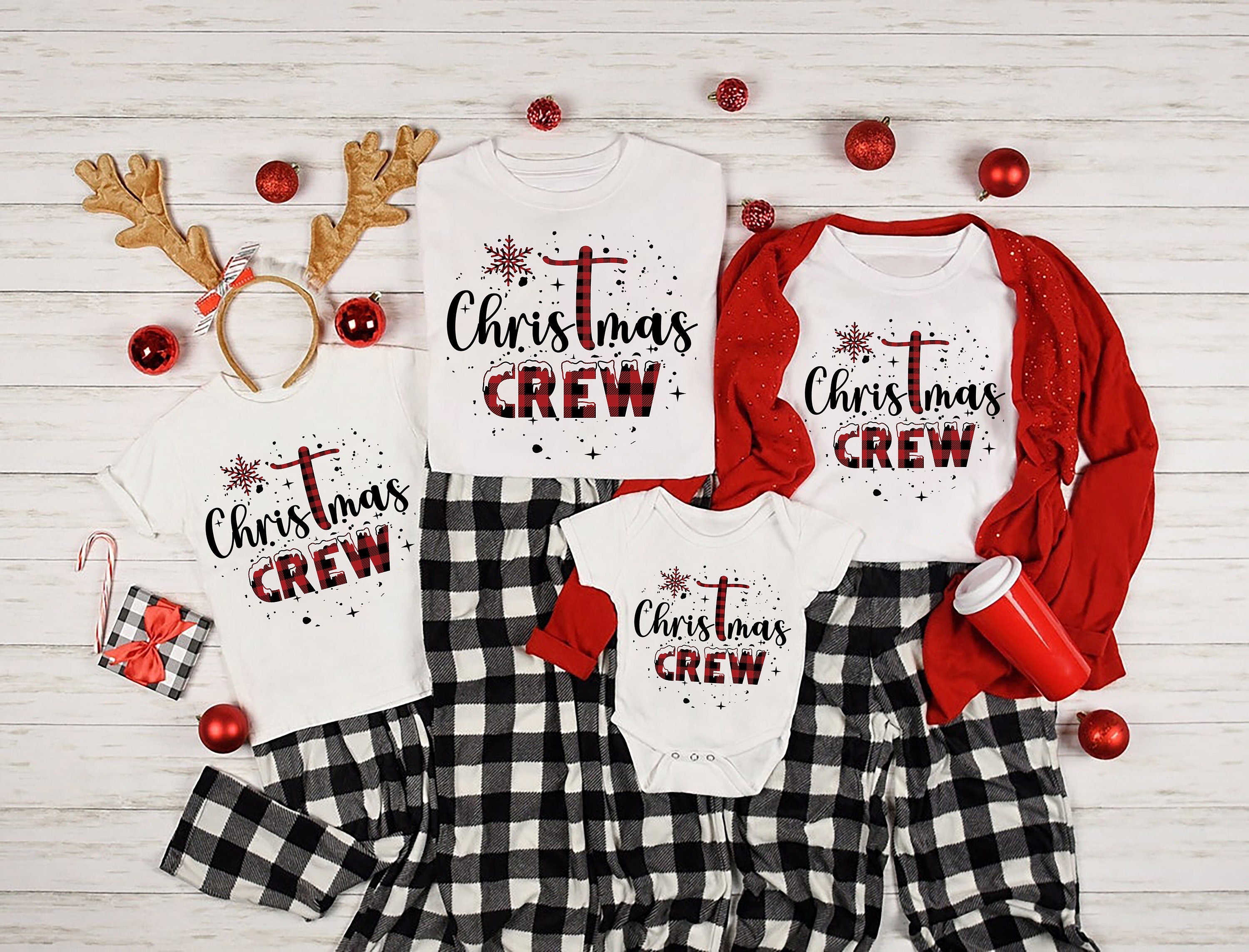 Christmas Crew 2022 Family T-Shirt