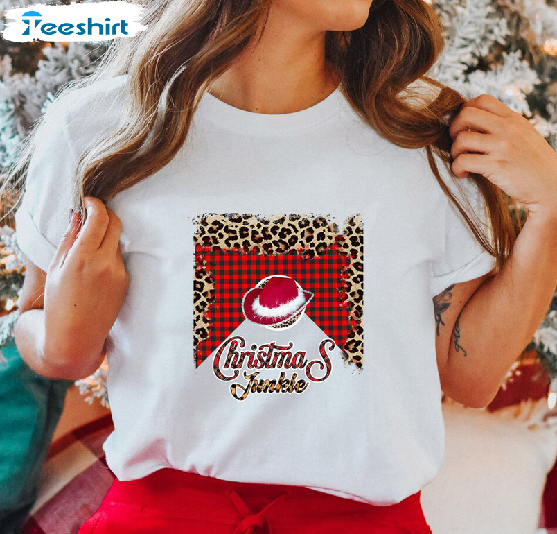 Christmas Junkie Shirt – Christmas Obsessed Long Sleeve Sweatshirt