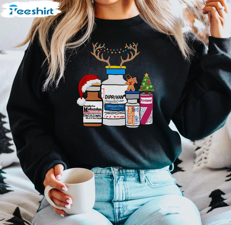 Christmas Nurse Shirt, Funny Xmas Nurse Long Sleeve Unisex Hoodie