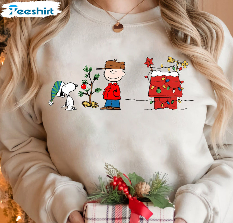 Christmas Peanuts Sweatshirt – Snoopy Christmas Unisex Hoodie Long Sleeve