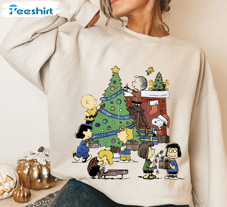 Christmas Tree Dog Sweatshirt, Peanuts Snoopy Crewneck Unisex Hoodie