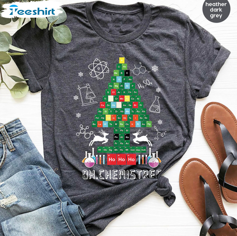 Christmas Trees Periodic Table Shirt, Chemistry Teacher Xmas Short Sleeve Unisex T-shirt