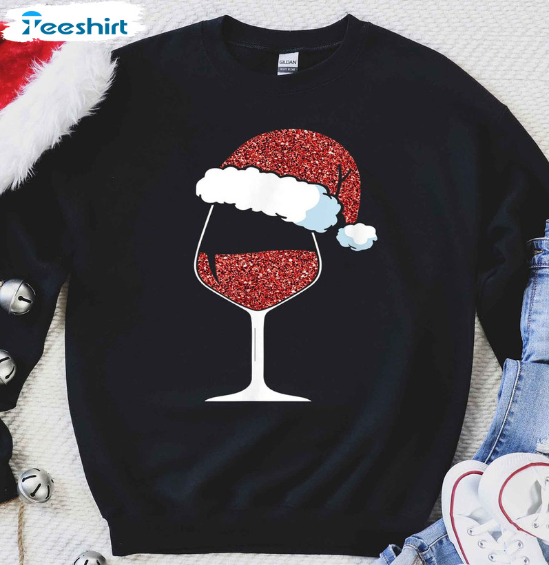 Christmas Wine Sweatshirt – Santa Wine Glass Crewneck Unisex T-shirt