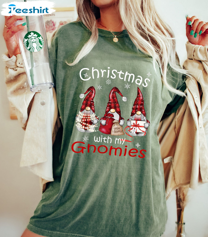 Christmas With My Gnomes Shirt – Christmas Vintage Short Sleeve Crewneck