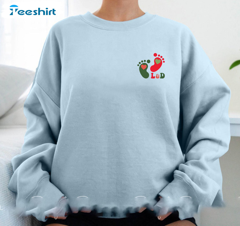 Delivering The Best Presents Shirt, Christmas Colorful Sweatshirt Crewneck