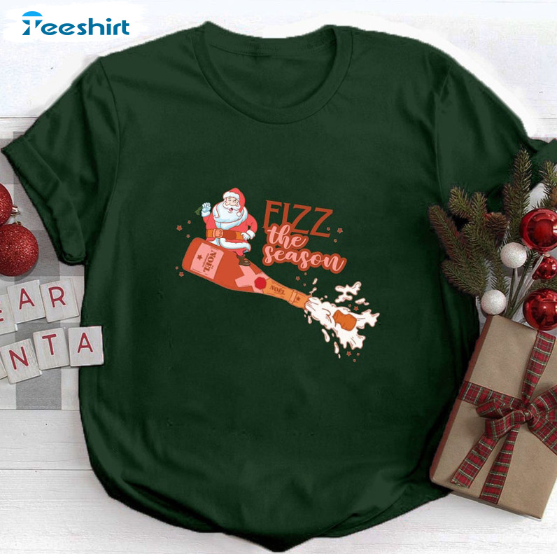 Fizz The Season Shirt – Christmas Champagne Short Sleeve Unisex T-shirt