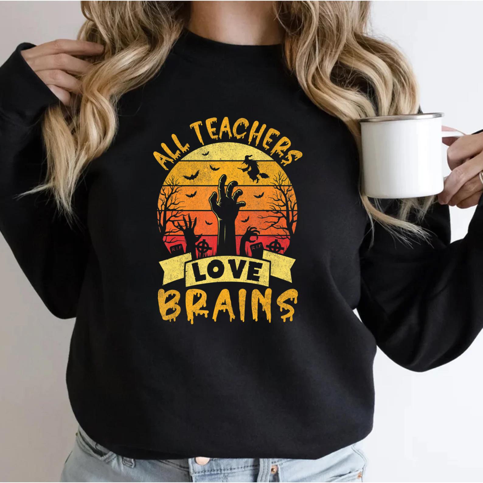 Funny Halloween Teacher Zoombies All Teachers Love Brains T-Shirt