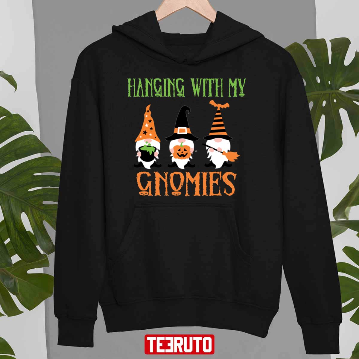 Hanging With My Gnome Funny Pumpkin Halloween Unisex T-Shirt