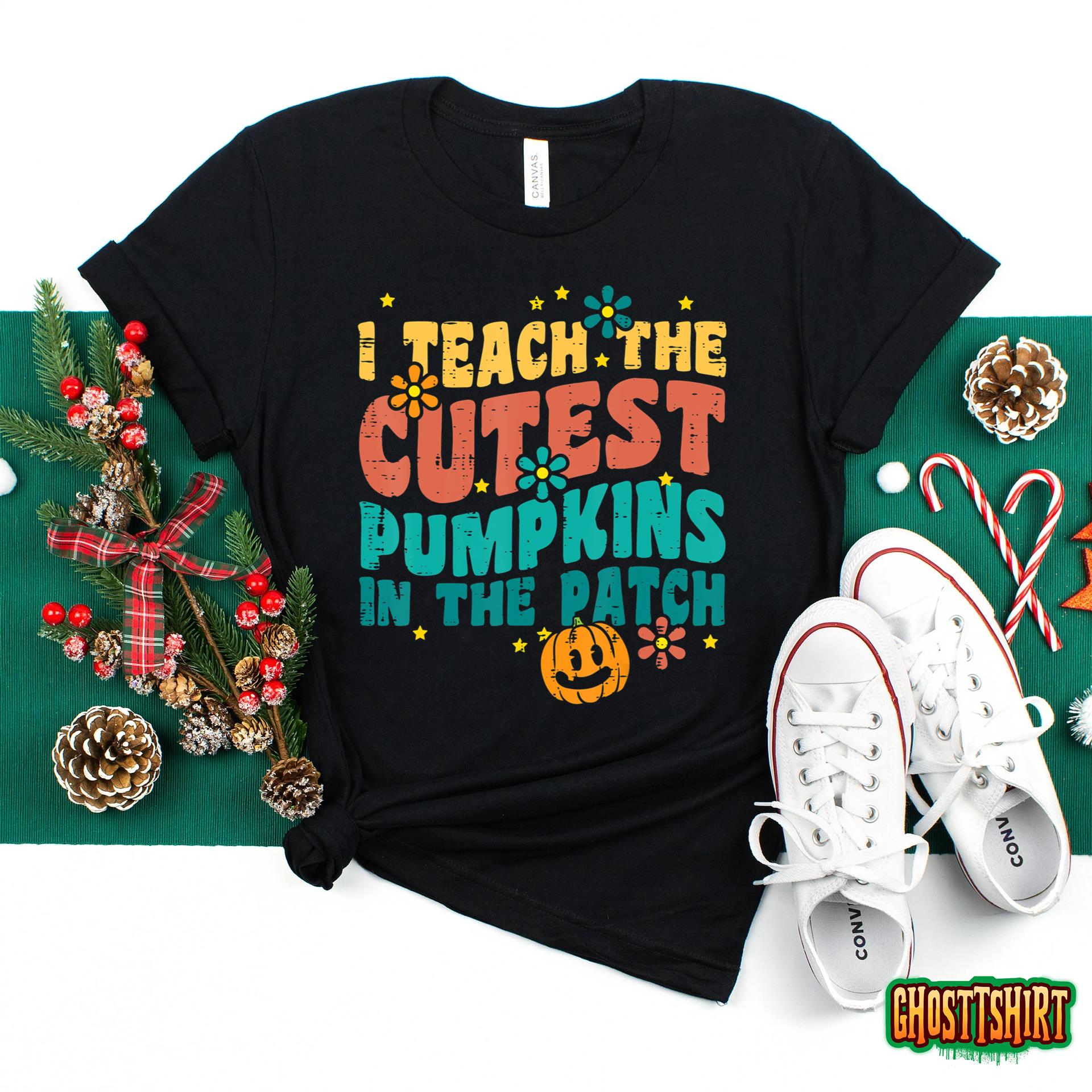 I Teach The Cutest Pumpkins Retro Vintage Halloween Teacher T-Shirt