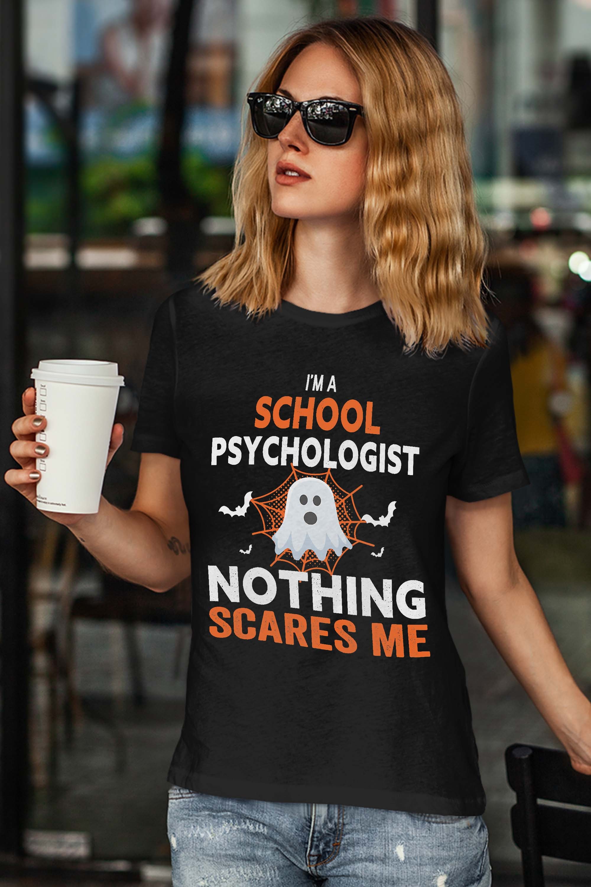 I’m A School Psychologist Nothing Scares Me Funny Halloween T-Shirt