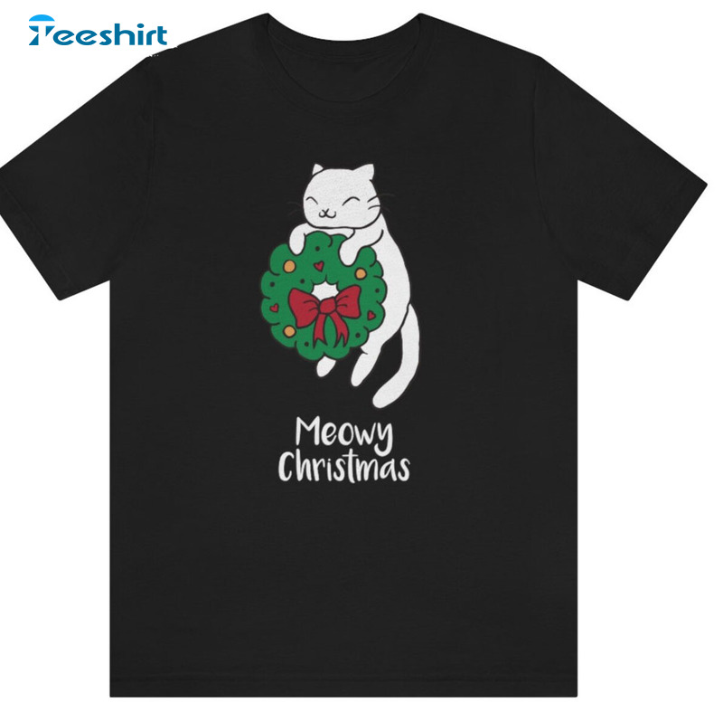 Meowy Christmas Cat Shirt – Holiday Wreath Unisex Hoodie Short Sleeve