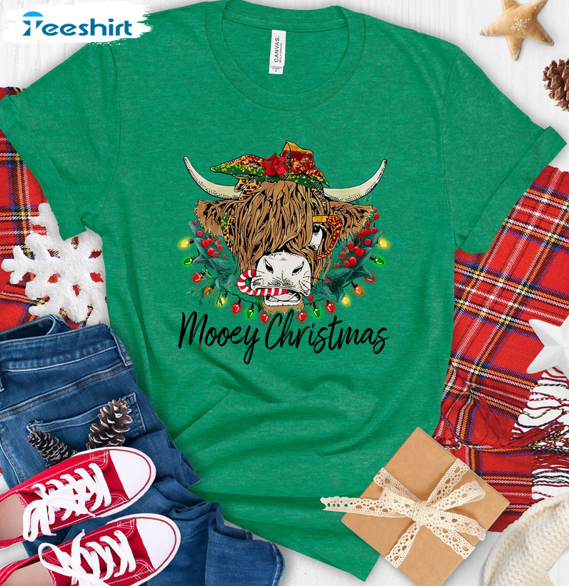 Mooey Christmas Shirt – Highland Cow Christmas Unisex T-shirt Short Sleeve