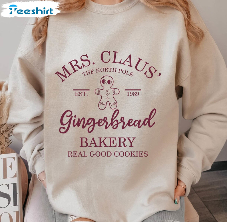 Mrs Claus Gingerbread Christmas Funny Shirt, Christmas Vintage Unisex T Shirt Crewneck