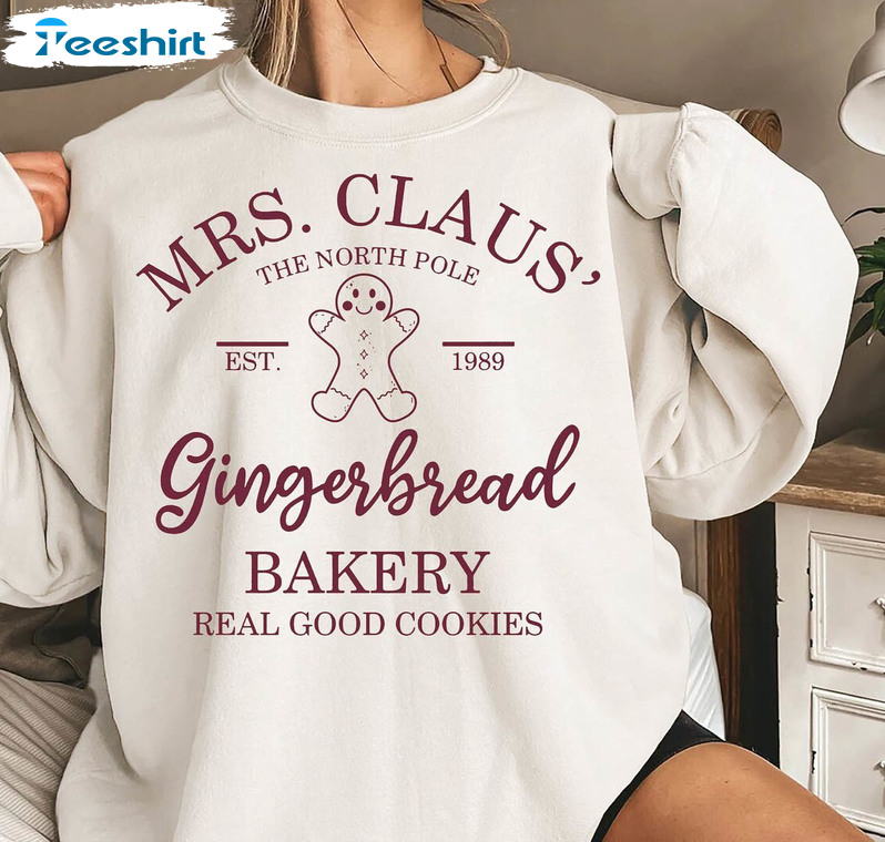 Mrs Clause Gingerbread Christmas Shirt, Retro Christmas Tee Tops Crewneck