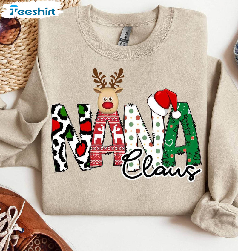 Nana Claus Cute Shirt, Christmas Nana Claus Short Sleeve Unisex Hoodie