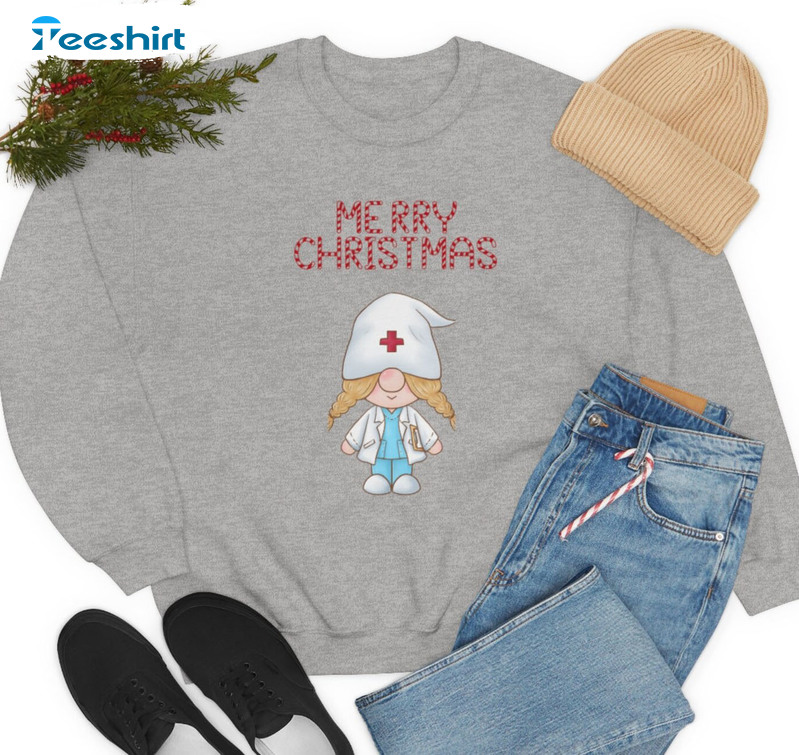 Nurse Christmas Sweatshirt – Medico Holiday Crewneck Short Sleeve