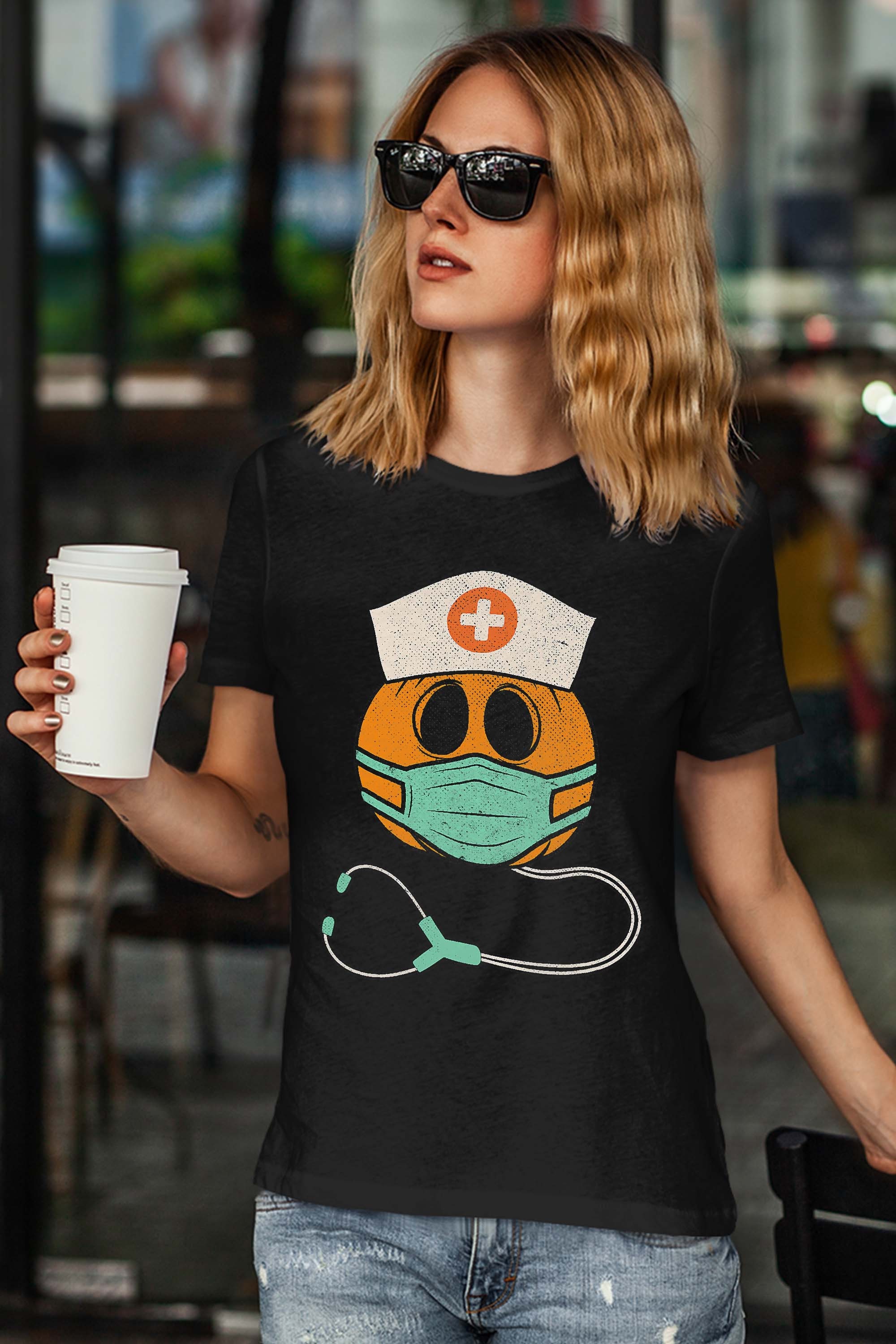 Nurse Pumpkin Wearing Mask Funny Halloween 2022 Costume T-Shirt