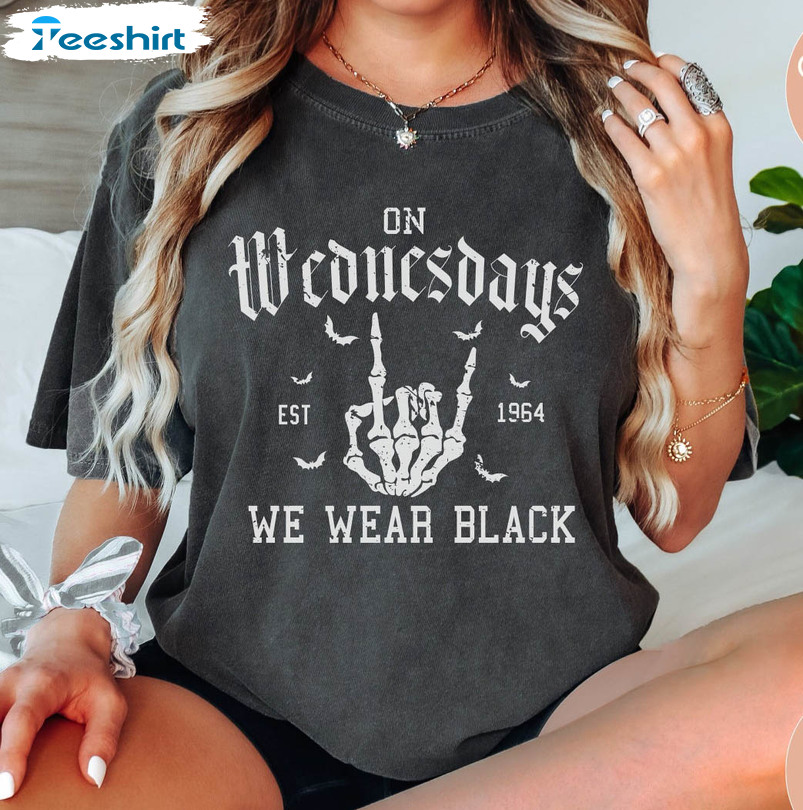 On Wednesdays We Wear Black Comfort Shirt, Halloween Spooky Sweatshirt Crewneck