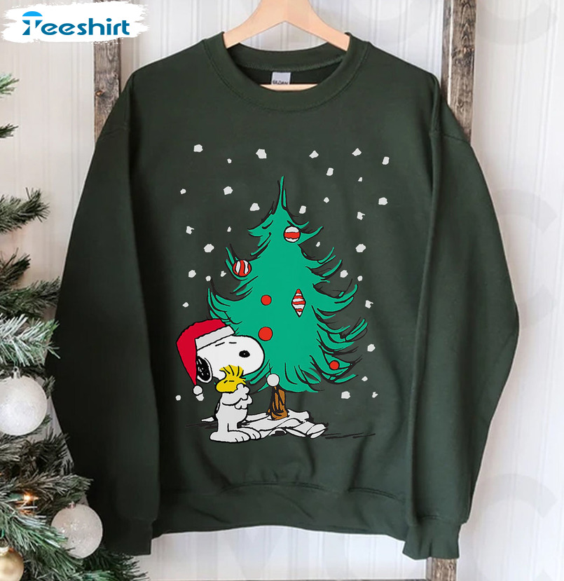 Peanuts Snoopy Holiday Christmas Tree Shirt – Christmas Unisex Hoodie Sweatshirt For Family