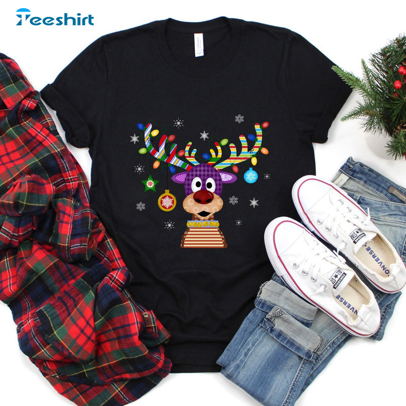 Peeping Reindeer Shirt – Christmas Lights Colorful Unisex Hoodie Tee Tops