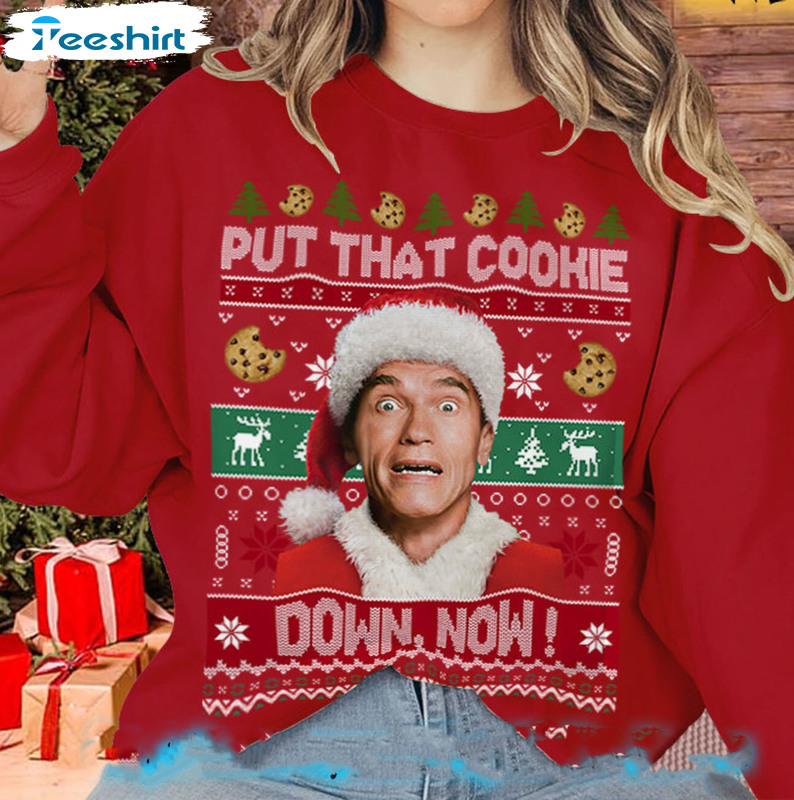 Put That Cookie Down Now Shirt, Christmas Short Sleeve Unisex T-shirt