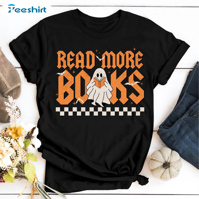 Read More Books Halloween Funny Shirt, Retro Teacher Long Sleeve Unisex Hoodie