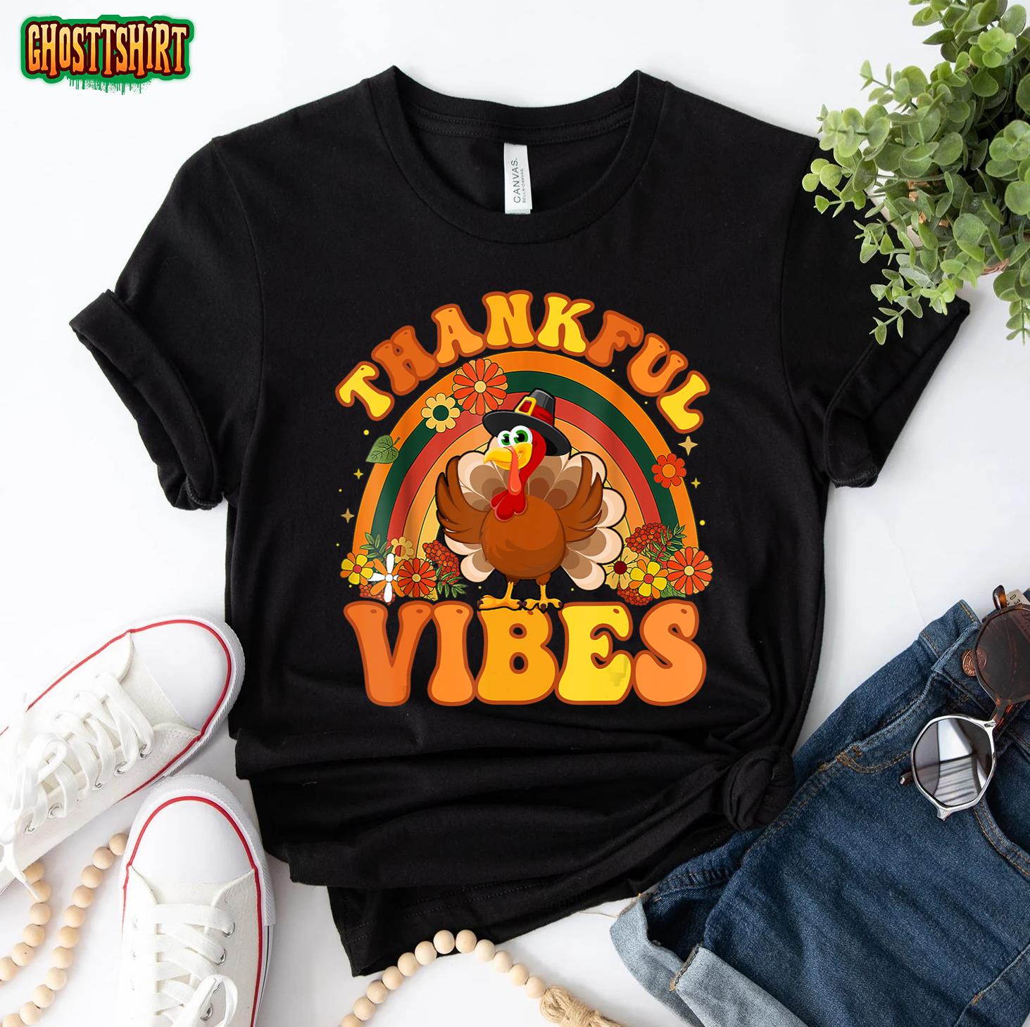 Retro Groovy Thankful Vibes Turkey Fall Thanksgiving Women T-Shirt