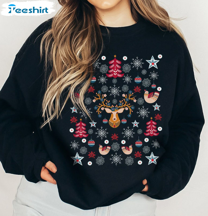 Scandinavian Christmas Shirt, Norwegian Folk Art Unisex T-shirt Crewneck