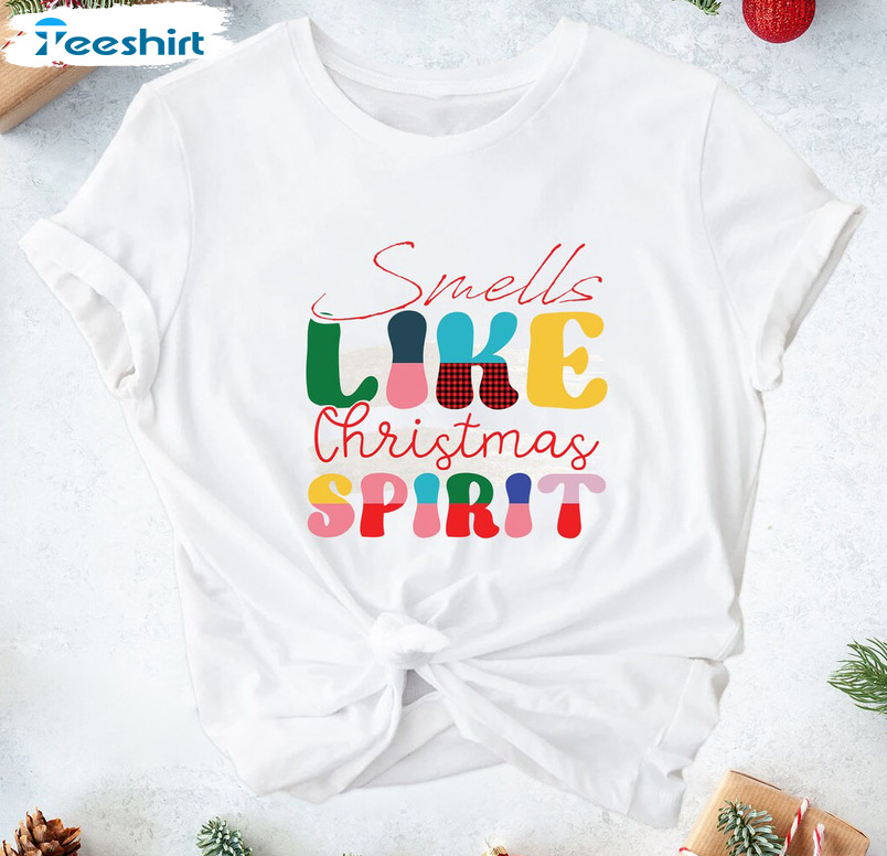 Smells Like Christmas Spirit Shirt, Christmas Tree Lover Tee Tops Unisex Hoodie