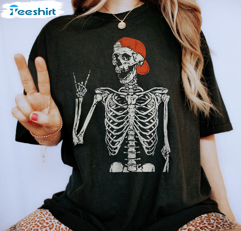 Spooky Halloween Skeleton Cool Shirt