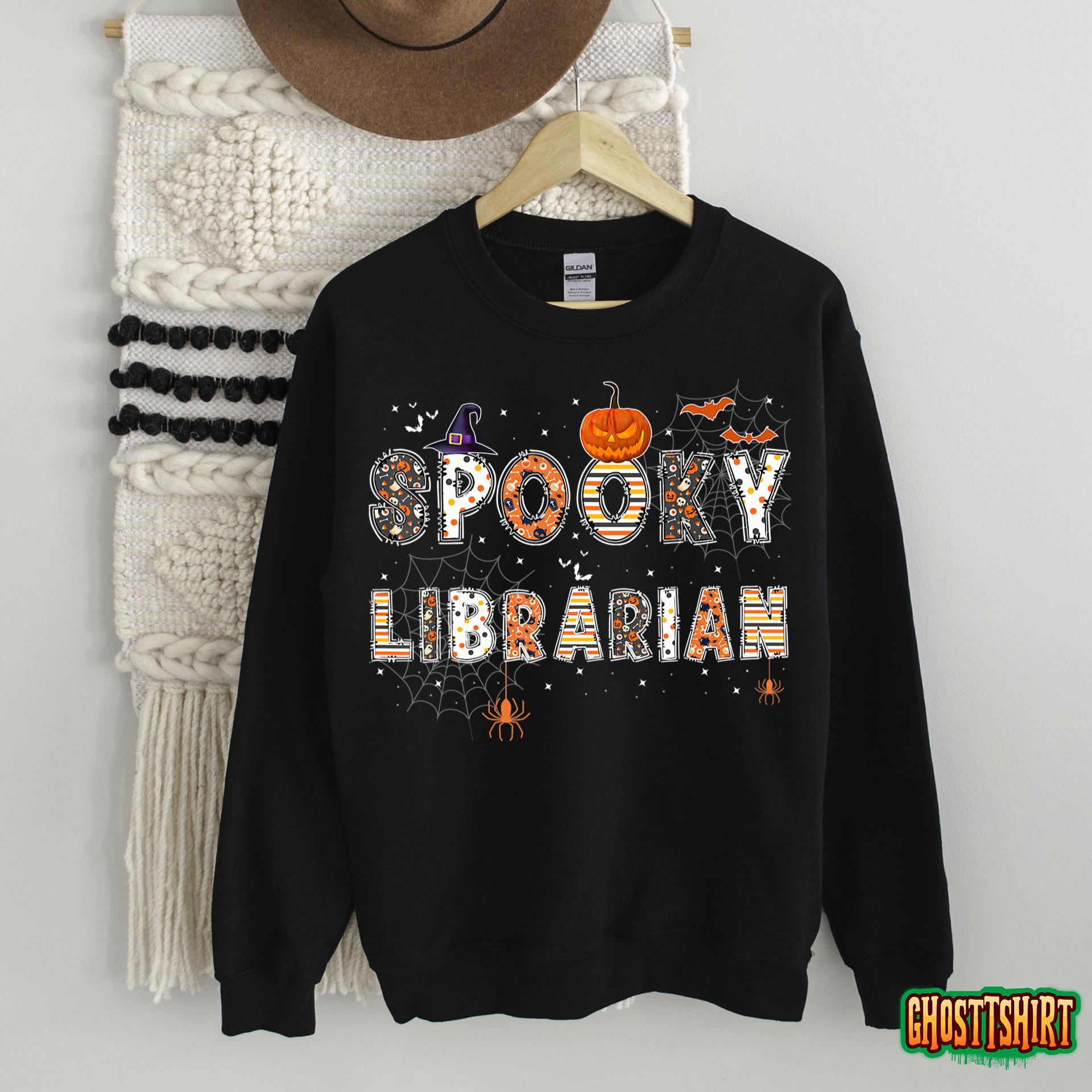 Spooky Librarian Halloween Costume 2022 Library Assistant T-Shirt