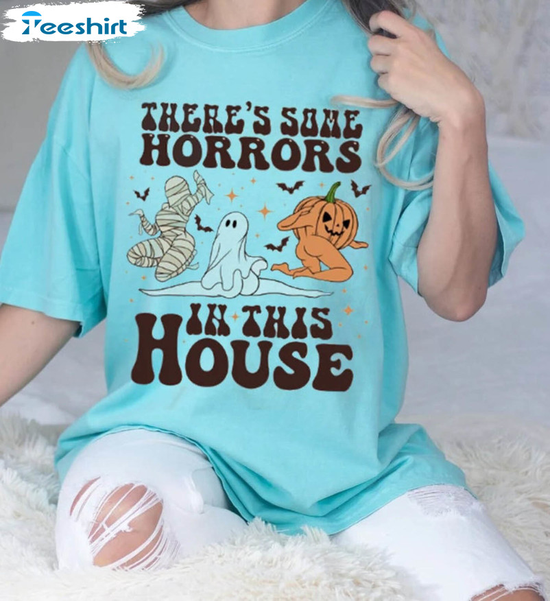 There’s Some Horrors In This House Shirt, Halloween Pumpkin Short Sleeve Unisex T-shirt