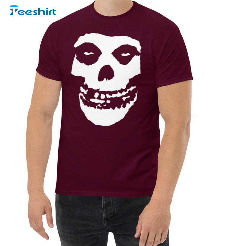 Trendy Misfits Shirt, Limited Unisex Hoodie Unisex T Shirt Gift For Halloween