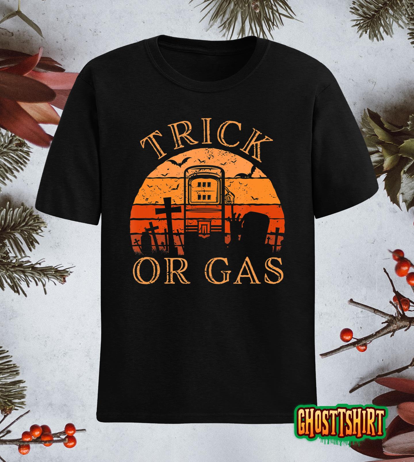 Trick Or Gas Funny Halloween Costume 2022 T-Shirt