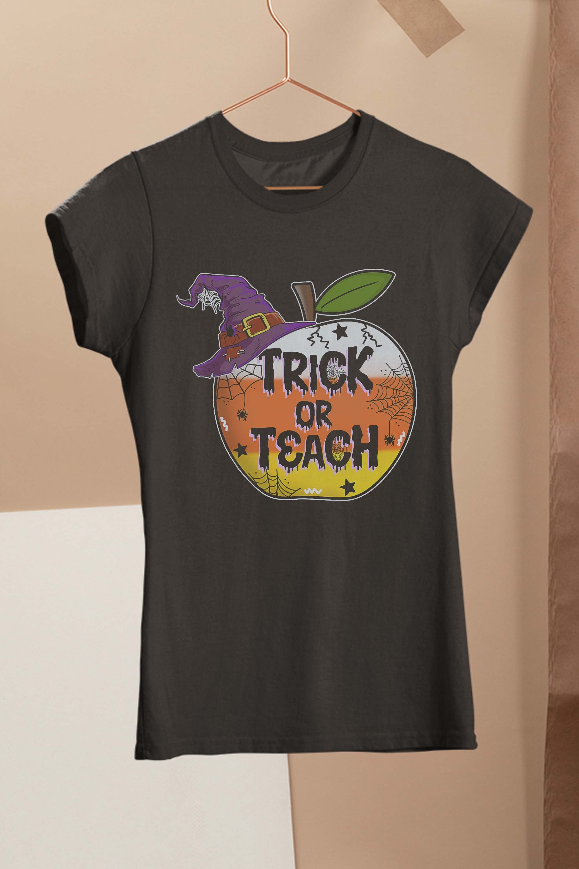 Trick or Teach Apple Funny Teacher Halloween Costume T-Shirt