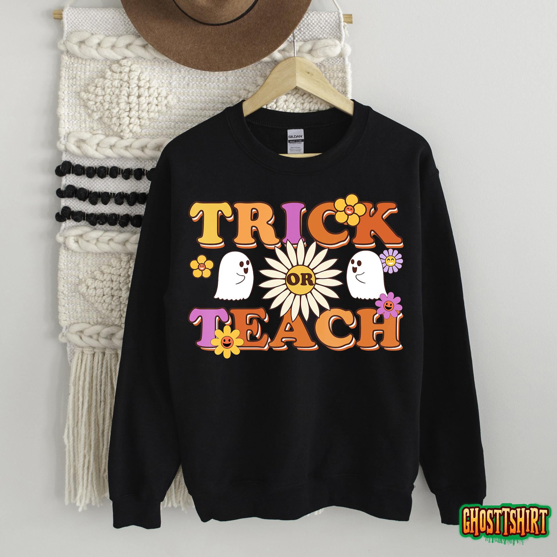 Trick Or Teach Ghost Teacher Halloween Costume Women Men T-Shirt