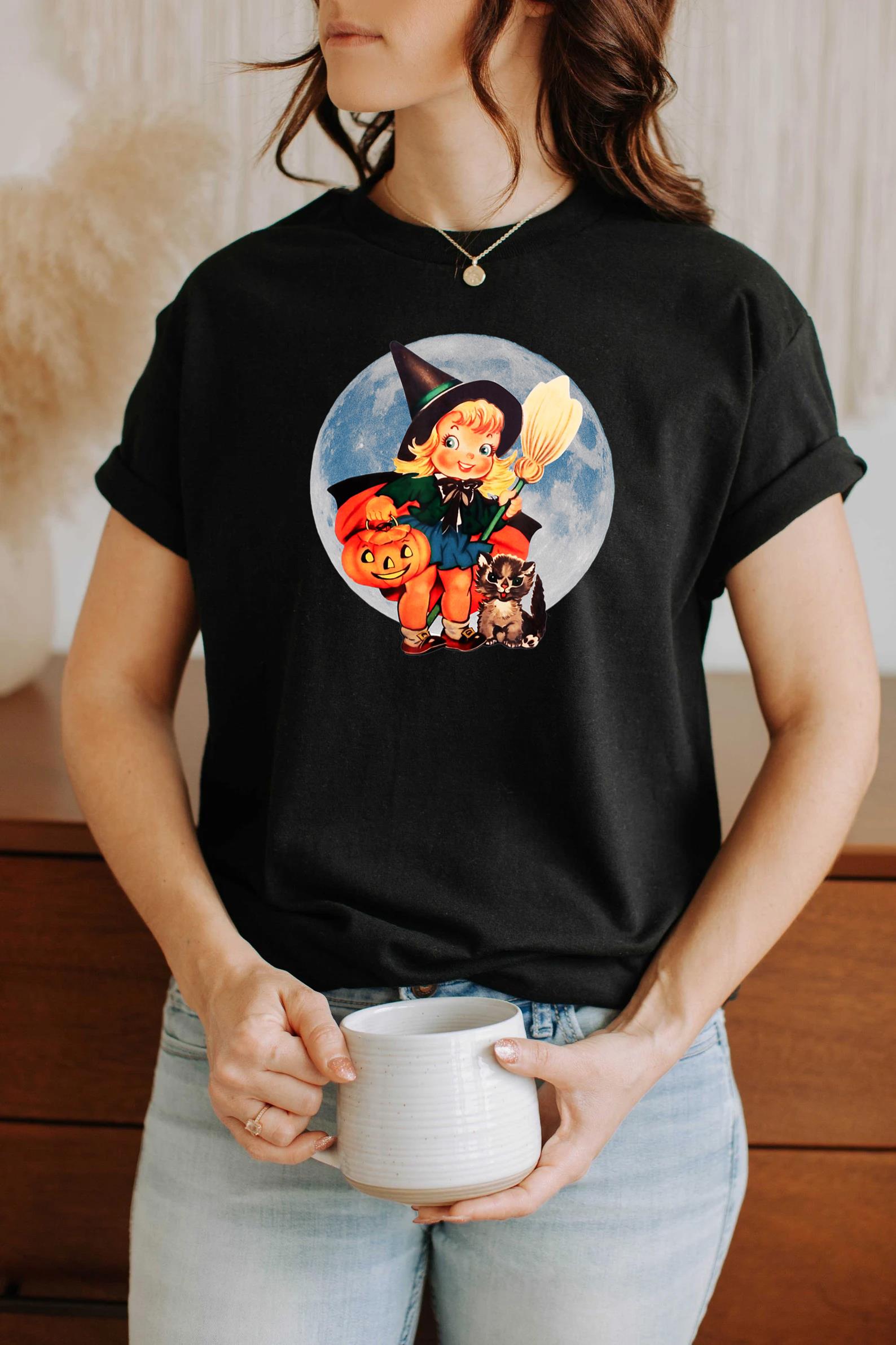 Vintage Halloween Art – Retro Cute Witch Pumpkin Cat T-Shirt