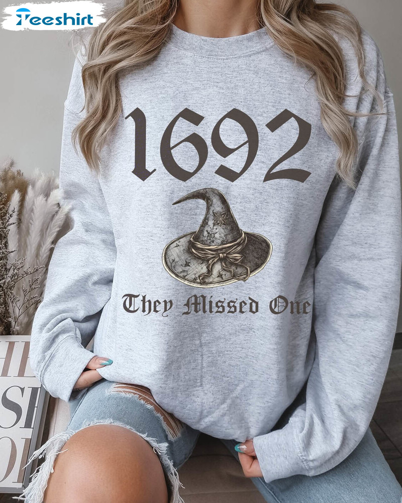 Vintage Salem 1692 They Missed One Shirt, Halloween Witchy Unisex T-shirt Short Sleeve