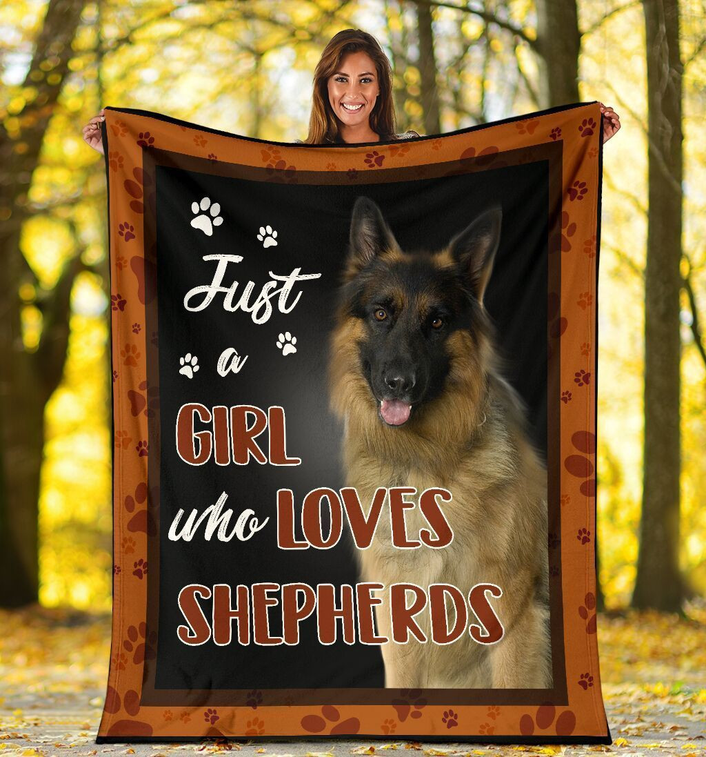 Just A Girl Who Loves Shepherds German Blanket