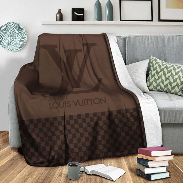 Louis Vuitton Brown Limited Editition Fleece Blankets 032