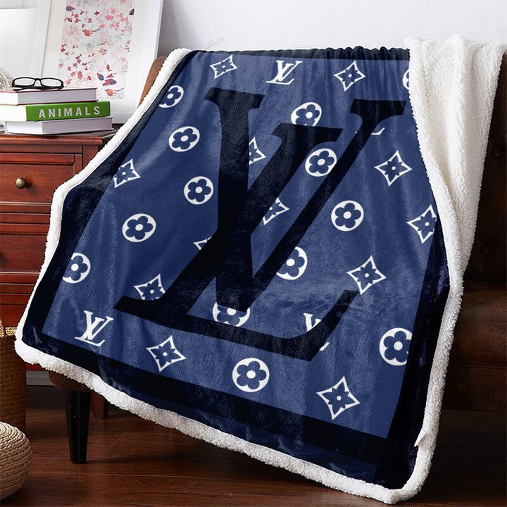 Louis Vuitton High-end Fleece Blanket 181