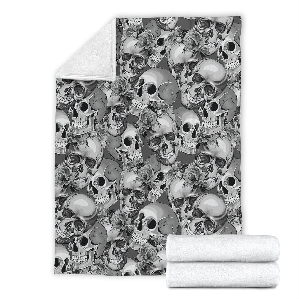 Monochrome Skull Flowers Pattern Blanket