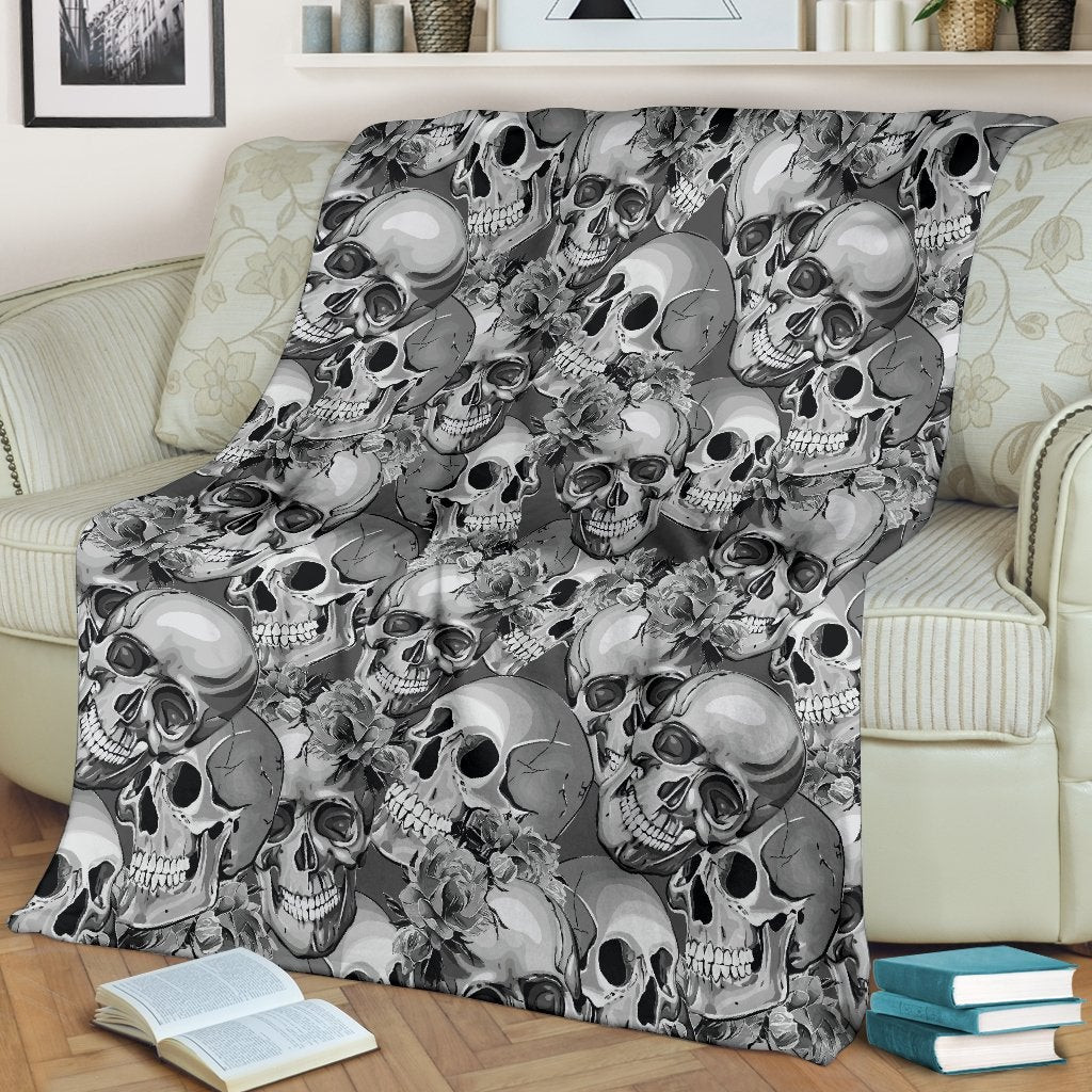 Monochrome Skull Flowers Pattern Blanket