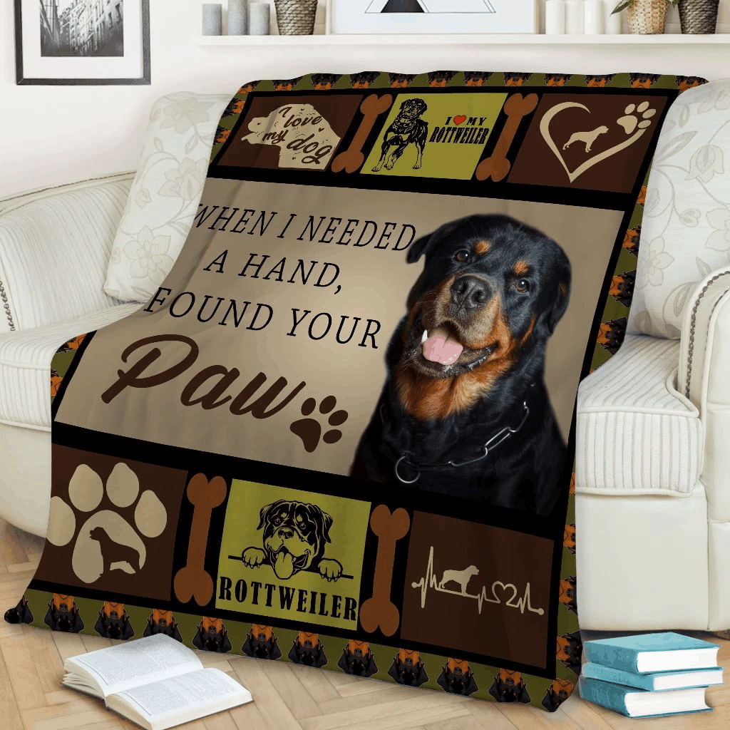 Rottweiler When I Needed A Hand Background Throw Blanket