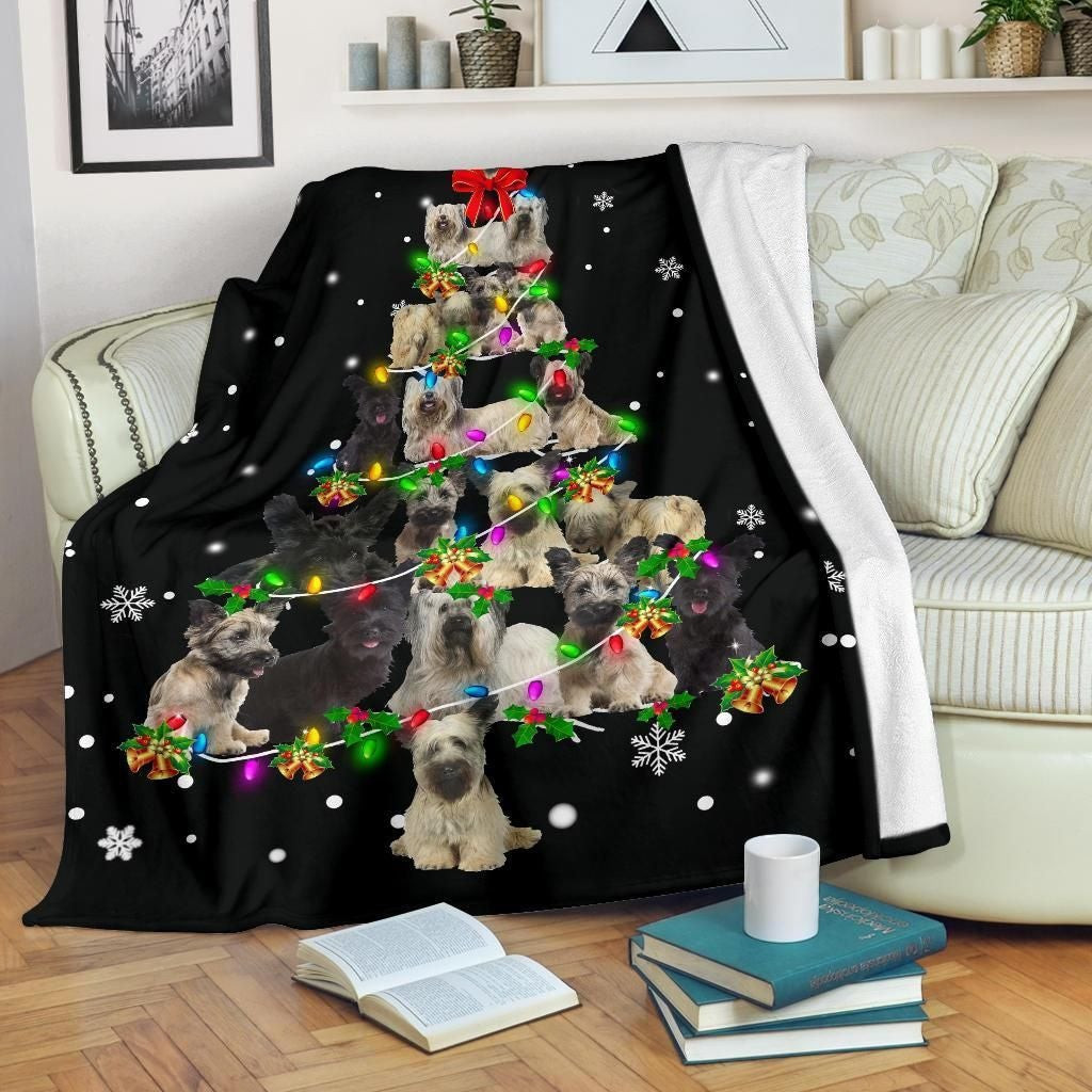 Skye Terrier Christmas Tree Winter Holiday Decoration Throw Blanket