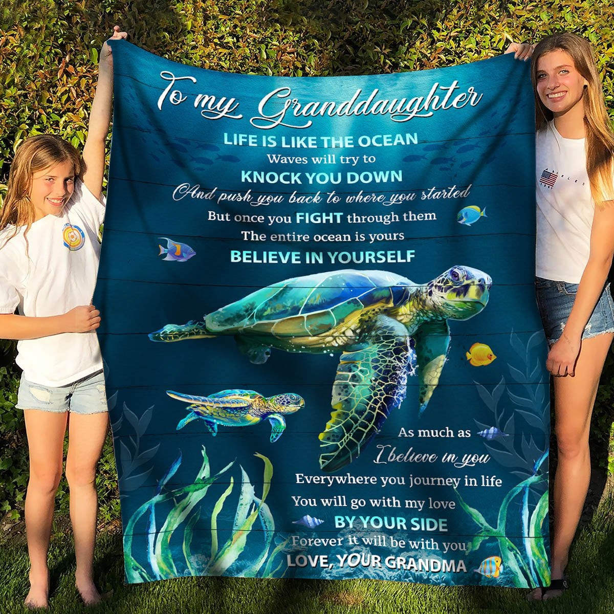 To My Granddaughter Life Is Like The Widest Ocean Turtle Ocean Blue Throw Blanket