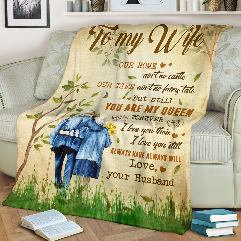 To My Wife You Are My Queen Couple Light Yellow Throw Blanket