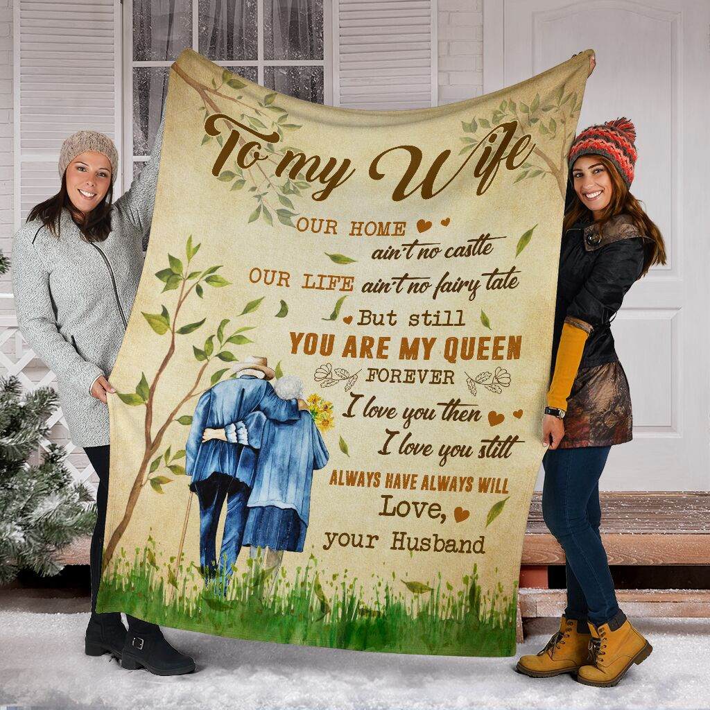 To My Wife You Are My Queen Couple Light Yellow Throw Blanket